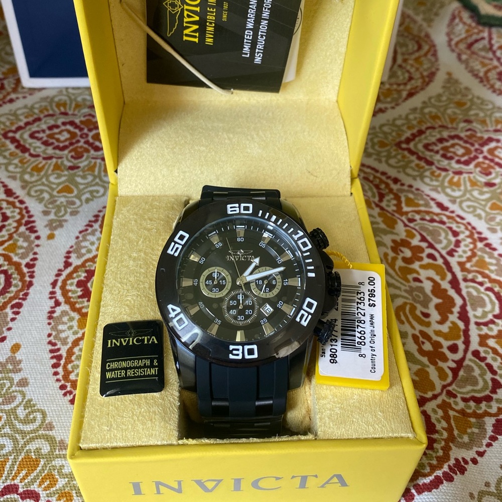 Invicta Men's Pro Diver 22338 Black Silicone